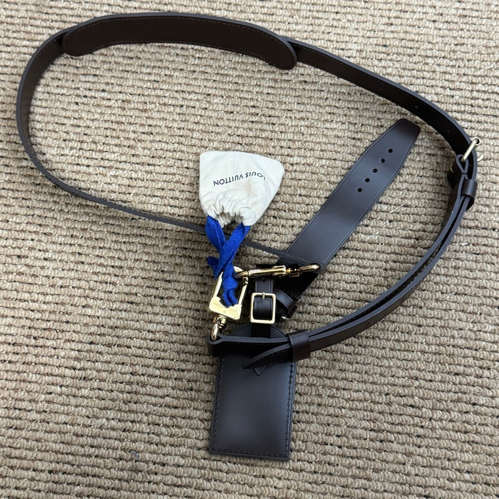 LOUIS VUITTON’s Leather Dark Brown Shoulder Strap and Padlock #314